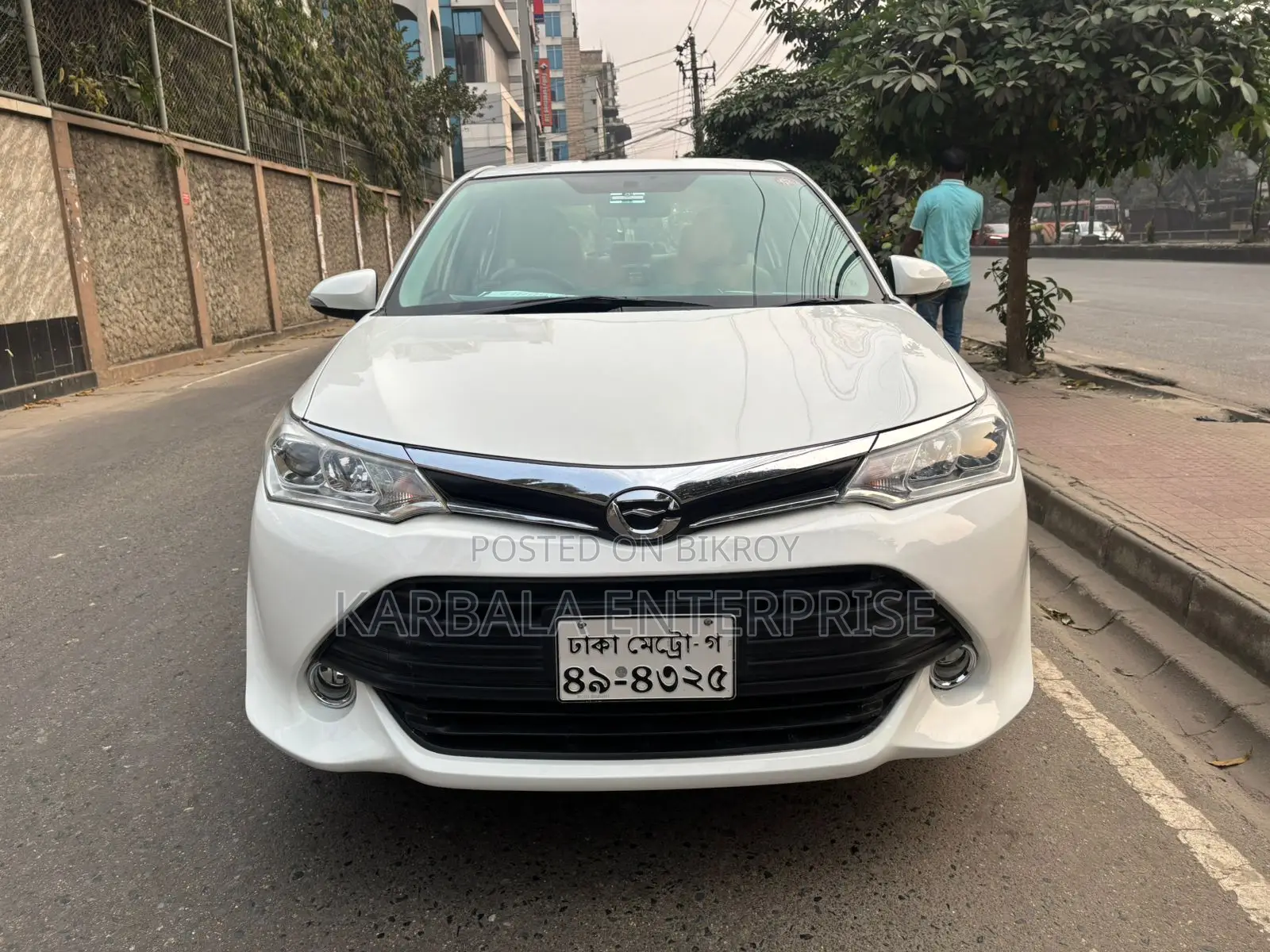 টয়োটা এক্সিও ২০১৭ সাদা