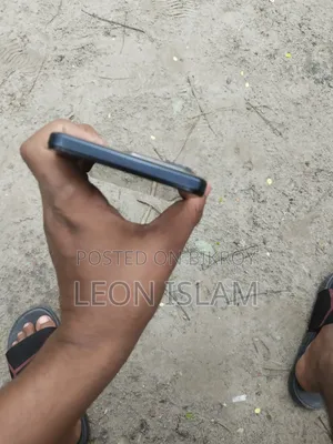 আইকিউওও ১২৮ জিবি ব্ল্যাক