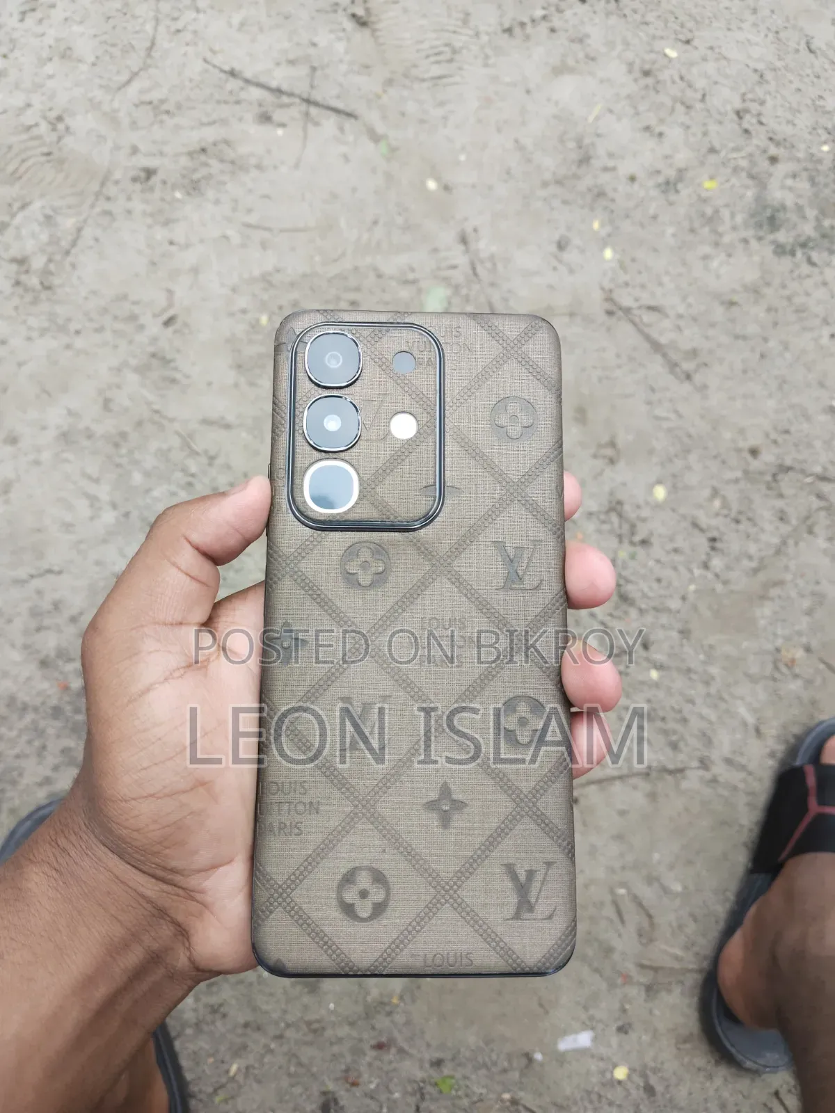 আইকিউওও ১২৮ জিবি ব্ল্যাক