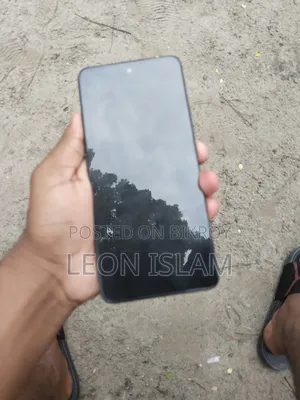 আইকিউওও ১২৮ জিবি ব্ল্যাক