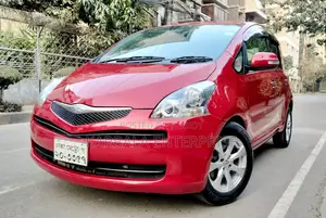 টয়োটা র‍্যাকটিস ২০১০ রেড
