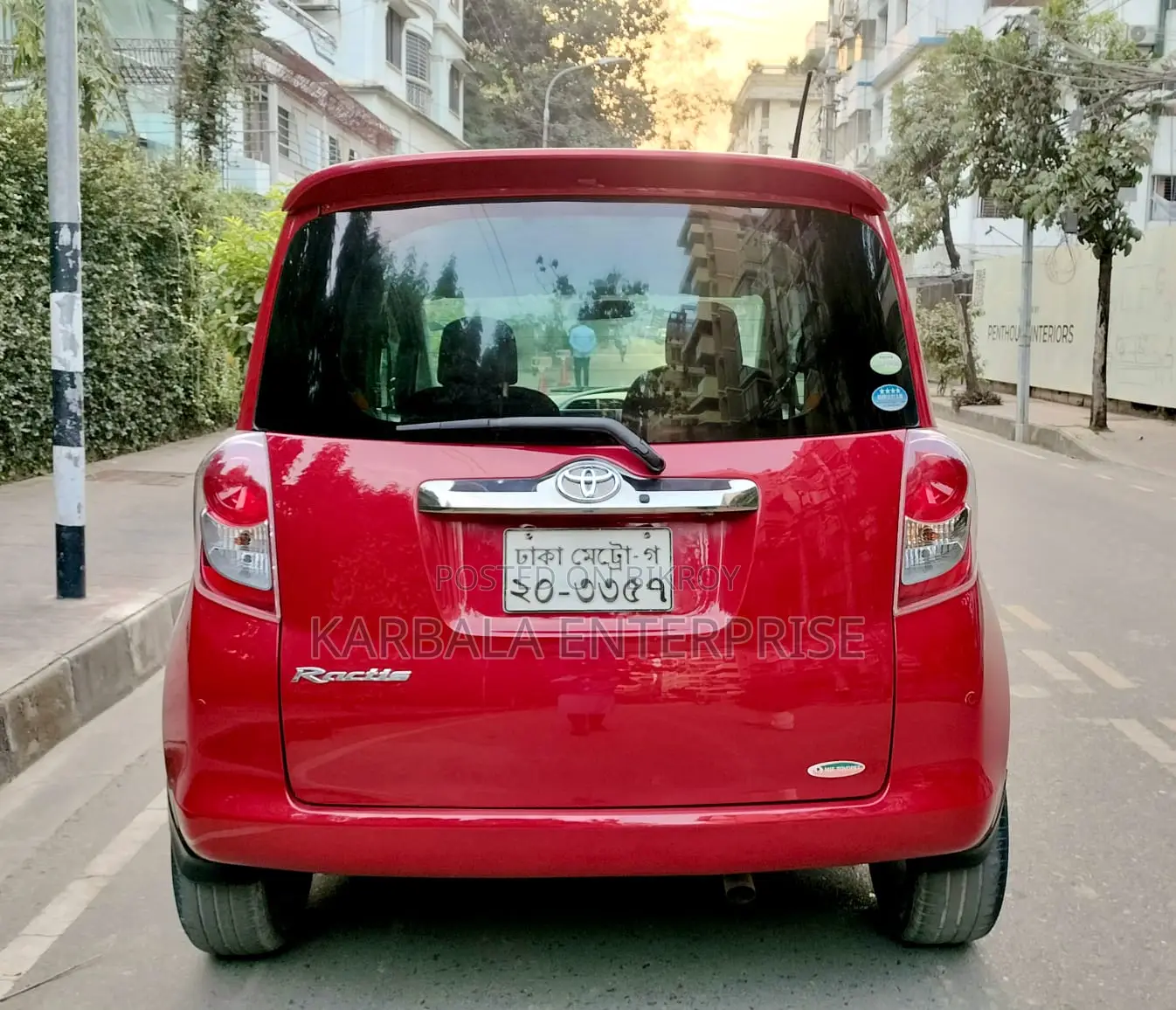 Toyota Ractis 2010 Red