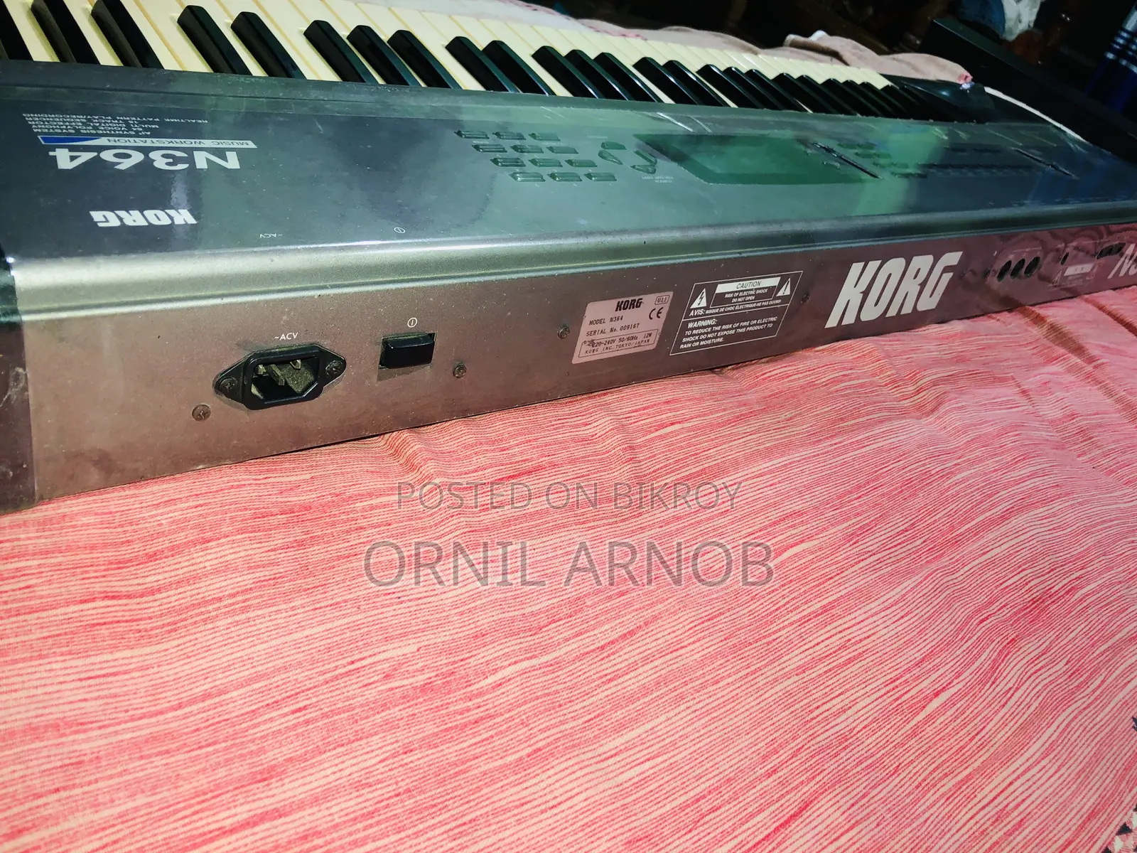 Korg N364 Keyboard