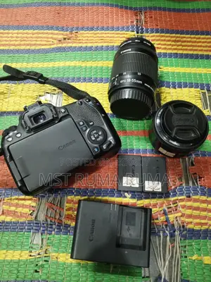 Canon Camera D77