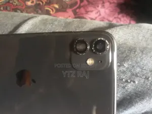 Apple iPhone 11 64 GB Black