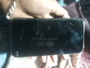 Apple iPhone 11 64 GB Black