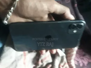 Apple iPhone 11 64 GB Black