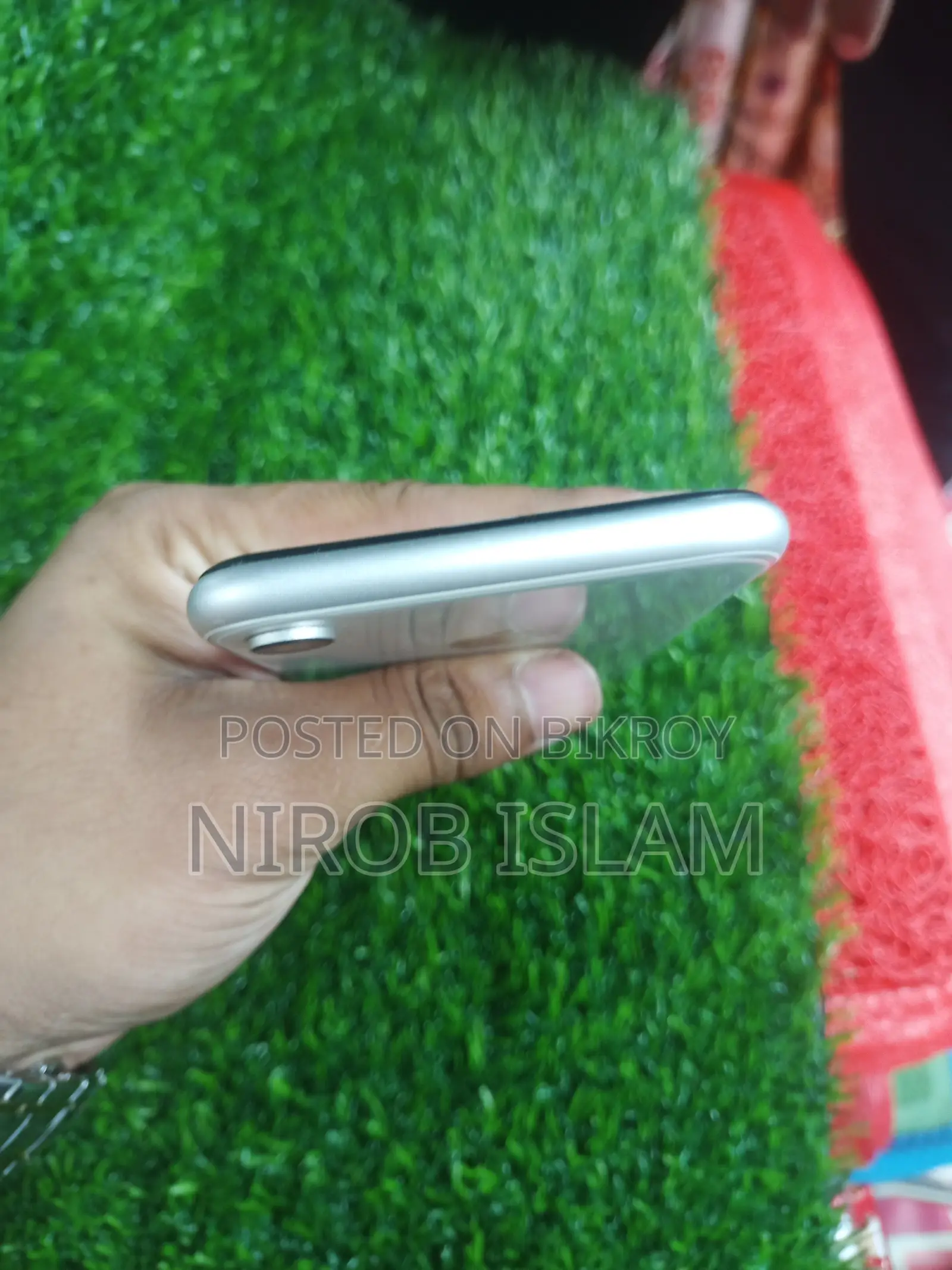 Apple iPhone XR 128 GB White