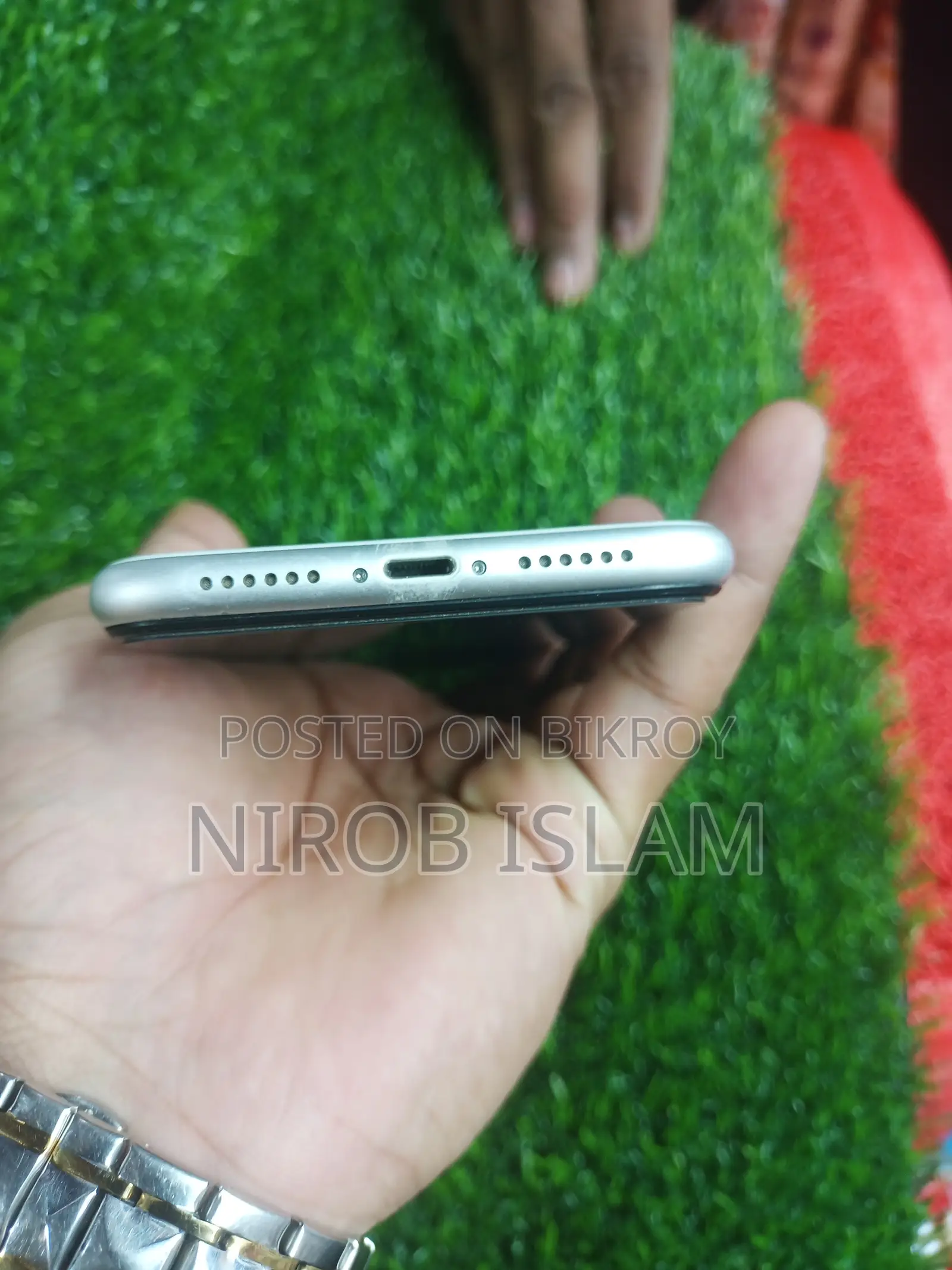 Apple iPhone XR 128 GB White