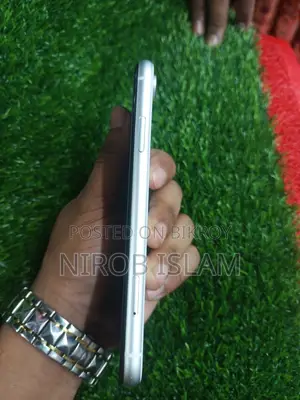 Apple iPhone XR 128 GB White