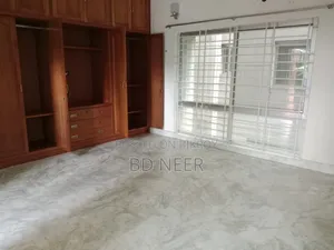 গুলশানে ৩ বেডরুমের অ্যাপার্টমেন্ট ভাড়ার জন্য