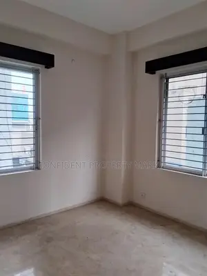 বারিধারায় ৪ বেডরুমের অ্যাপার্টমেন্ট বিক্রির জন্য