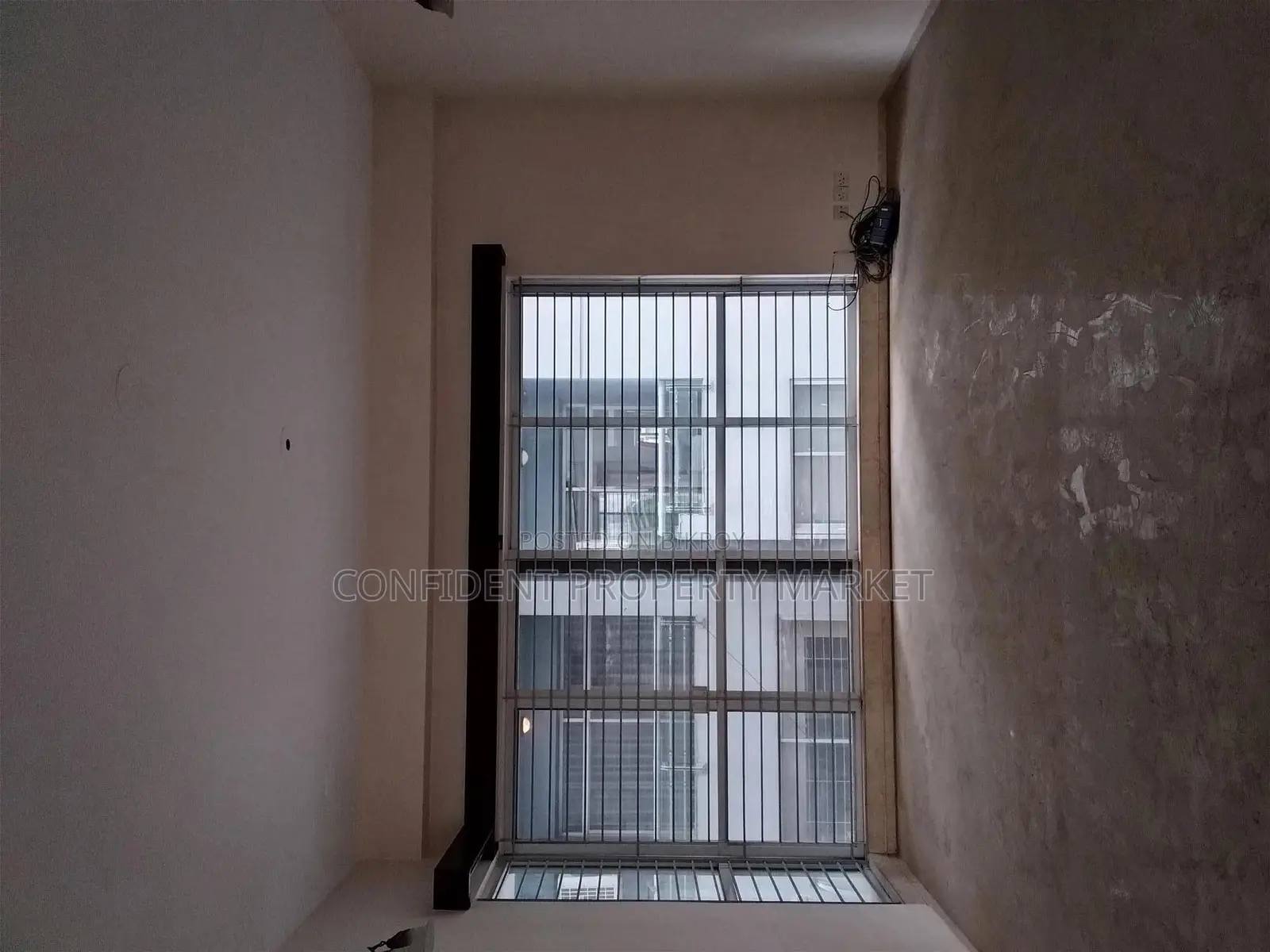 4bdrm Apartment in Baridhara for Sale