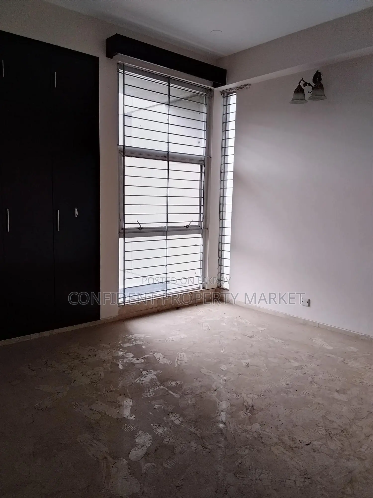 4bdrm Apartment in Baridhara for Sale