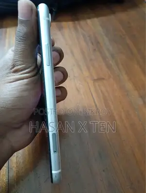 Apple iPhone XR 64 GB White