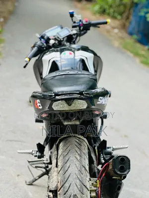 নতুন TVS Apache RTR 160 2V ABS 2022 কালো