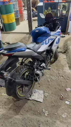 নতুন Suzuki Gixxer SF 2024 Silver