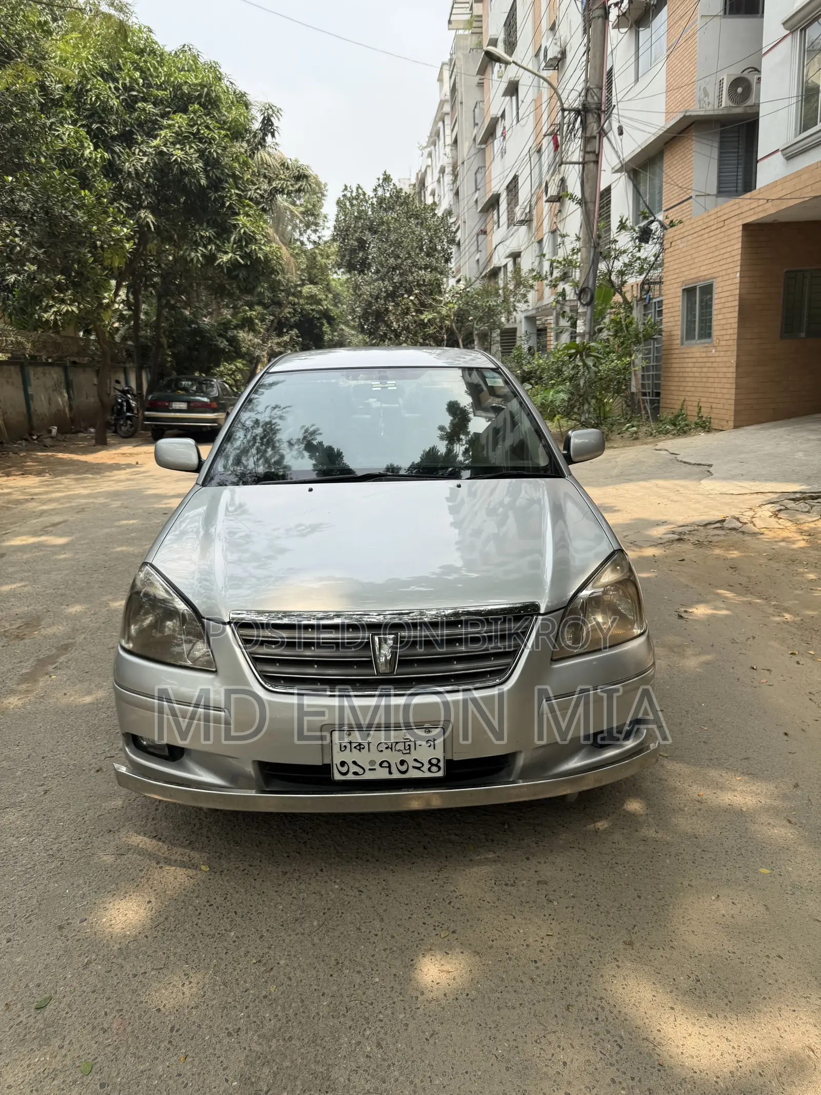 টয়োটা প্রিমিয়ো ২০০৫ সিলভার