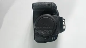 Canon 700d ফ্রেশ কন্ডিশন