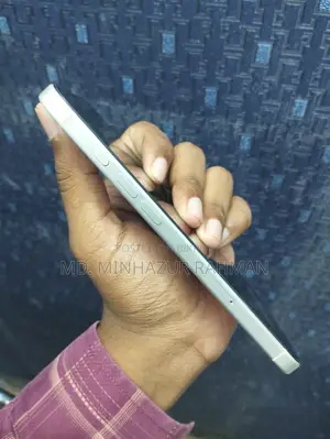 New Apple iPhone 16 Plus 256 GB White