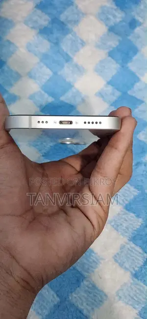 New Apple iPhone 13 128 GB White