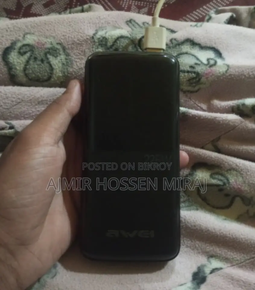 পাওয়ার ব্যাংক + ব্লুটুথ বক্স সহ মোবাইল স্ট্যান্ড