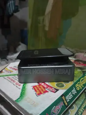 পাওয়ার ব্যাংক + ব্লুটুথ বক্স সহ মোবাইল স্ট্যান্ড