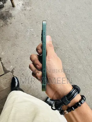 Apple iPhone 13 128 GB Green