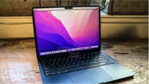ল্যাপটপ Apple MacBook Air 2022 M2 8GB Apple M2 SSD 512GB