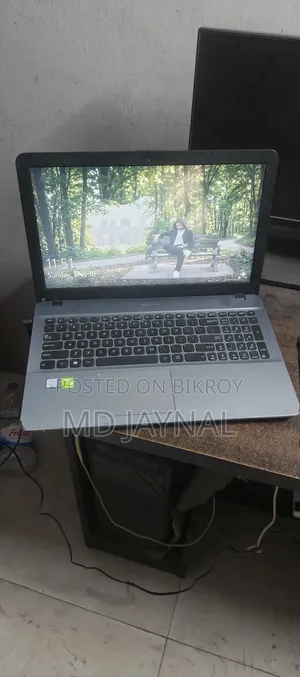 Laptop Asus VivoBook Max X541UA 8GB Intel Core I5 SSD 256GB