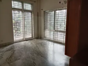 গুলশানে ৩ বেডরুমের অ্যাপার্টমেন্ট ভাড়া