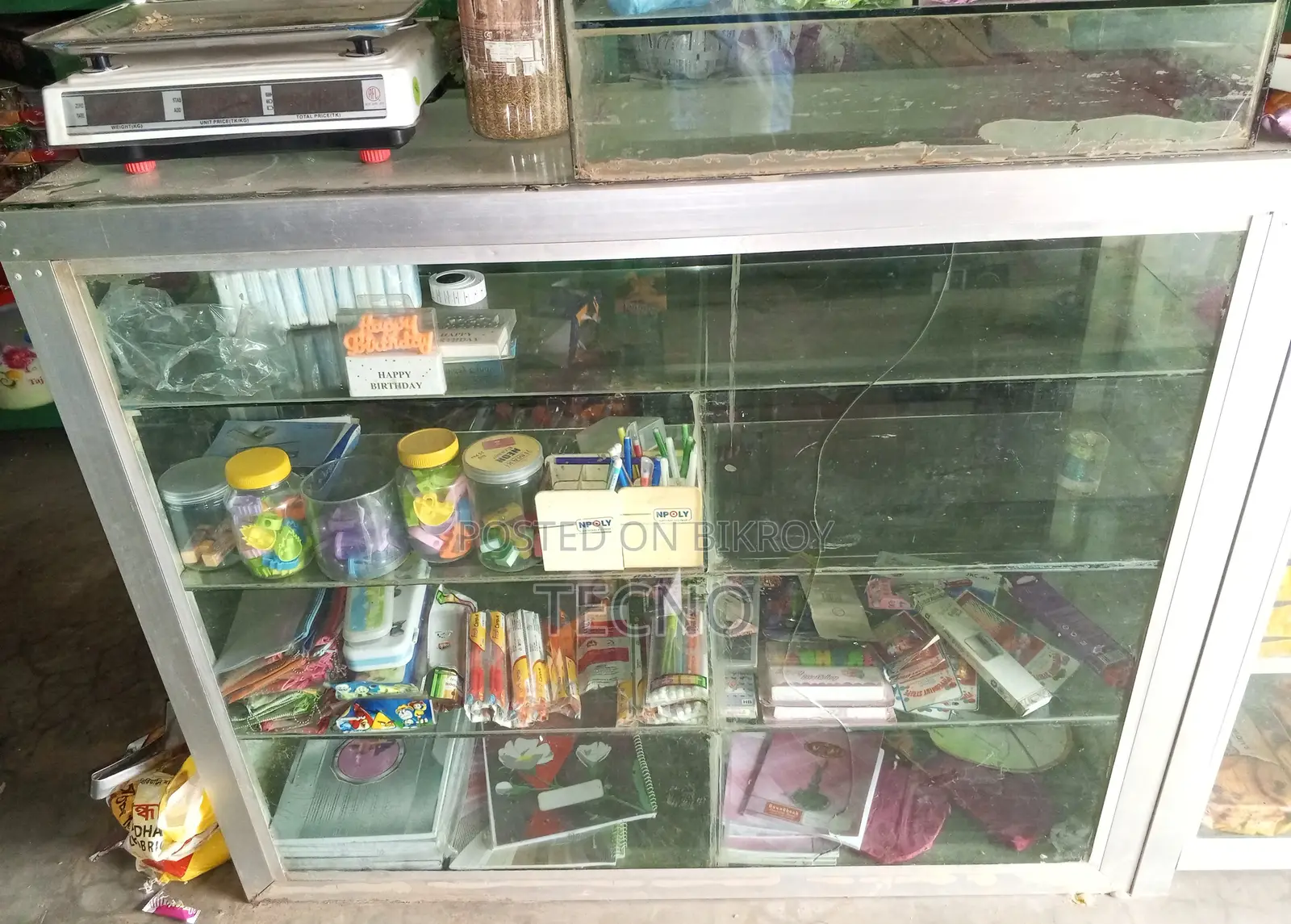 অ্যালুমিনিয়াম গ্লাস রেক