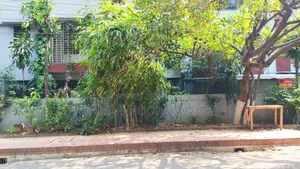 12bdrm House in June 02, Dhanmondi for Sale