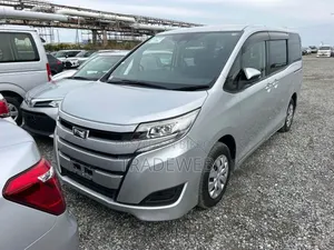 Toyota Noah 2.0 FWD (7 Seater) 2020 Silver