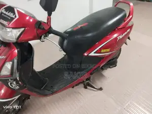 Hero Pleasure 2012 Red