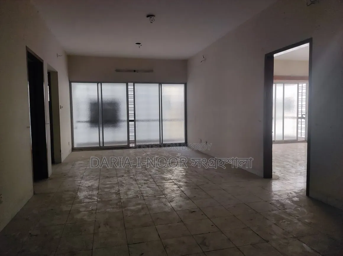 3bdrm Apartment in June 05, Dhanmondi for Sale