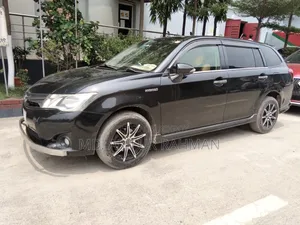 Toyota Corolla Fielder 1.5 Hybrid FWD 2014 Black
