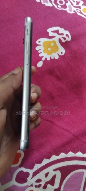 অ্যাপল আইফোন ৬এস ১৬ জিবি রোজ গোল্ড