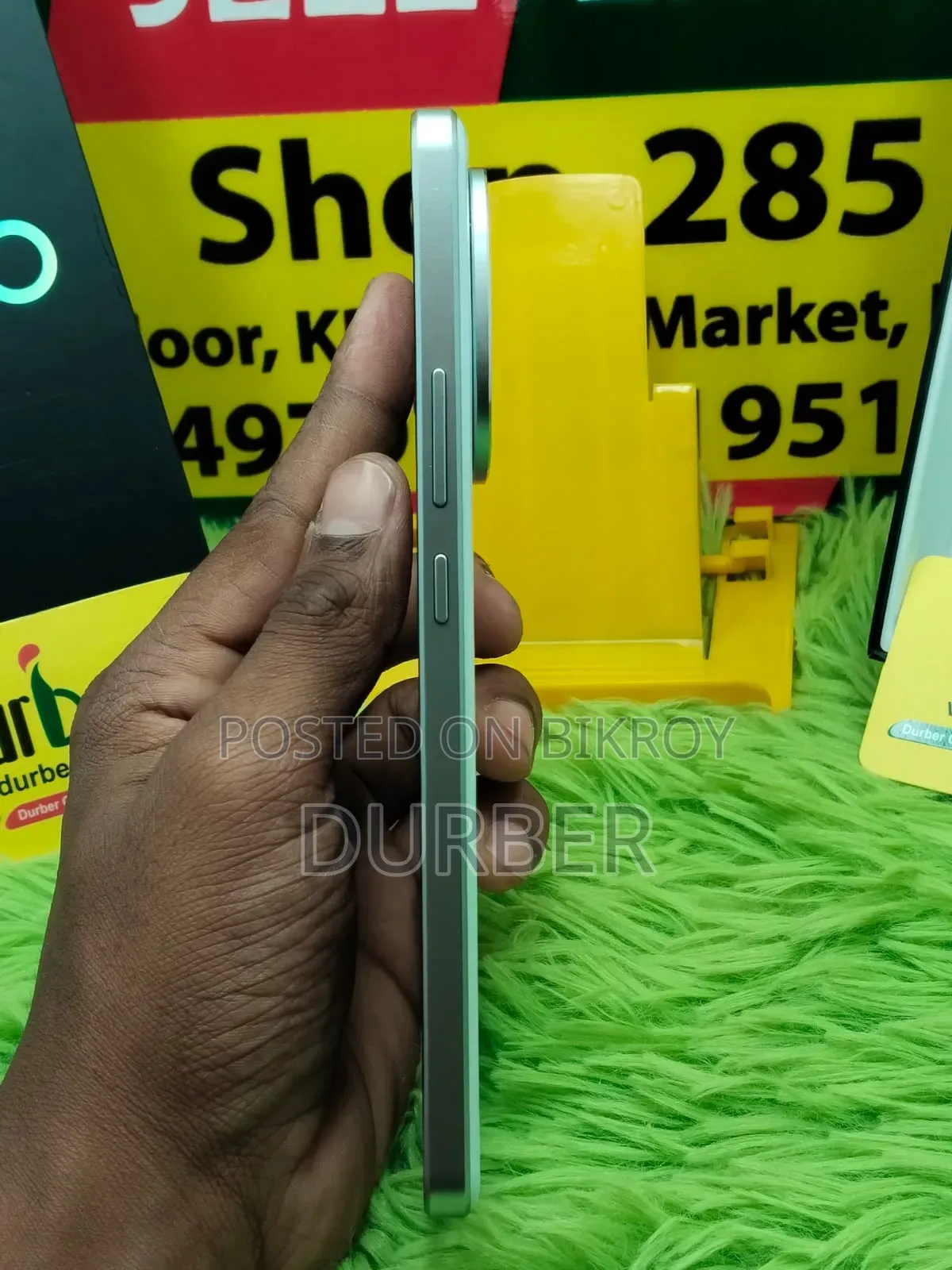 iQOO 256 GB White