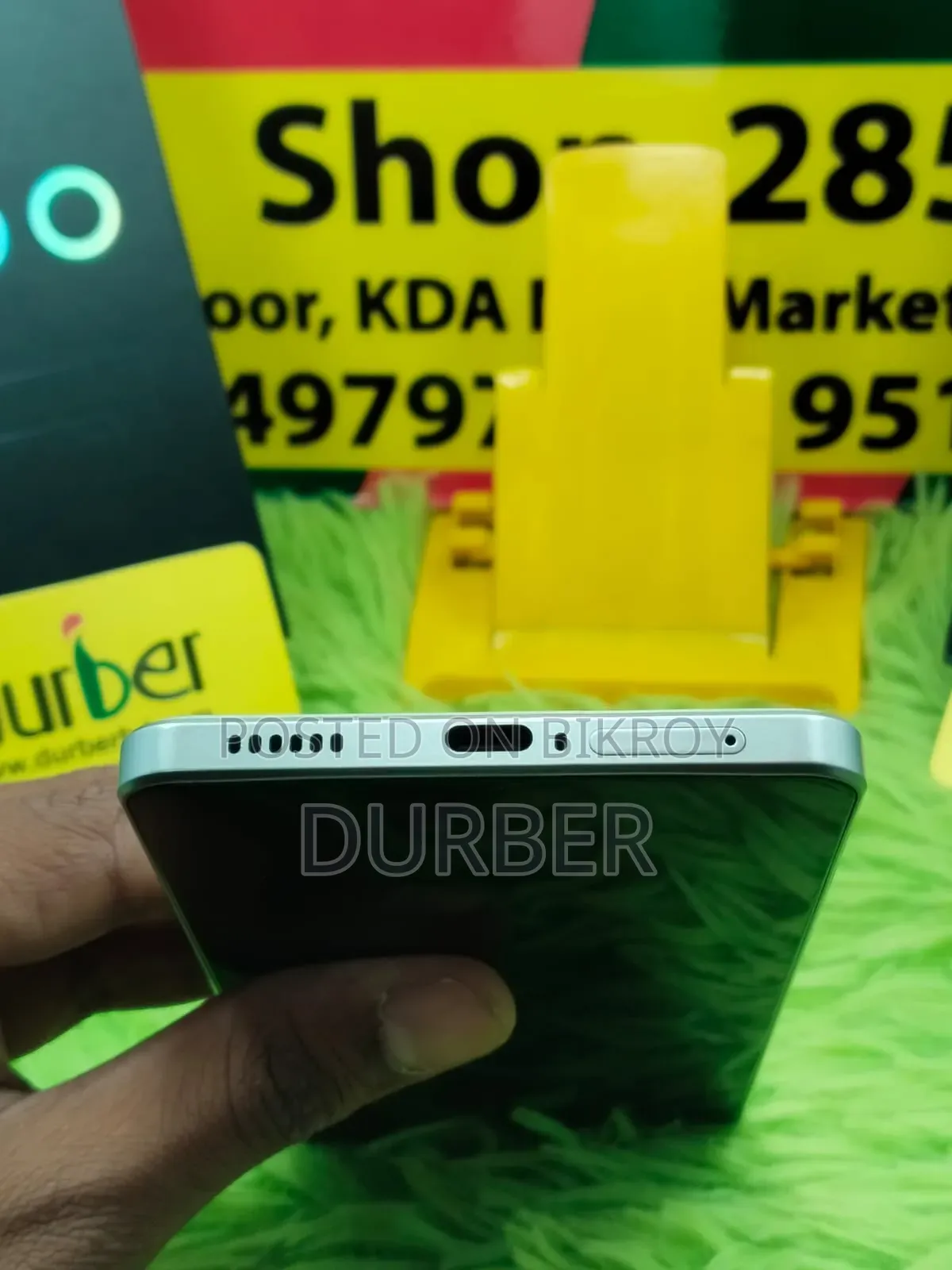 iQOO 256 GB White
