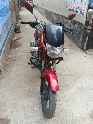 Bajaj Platina 125 2011 Red