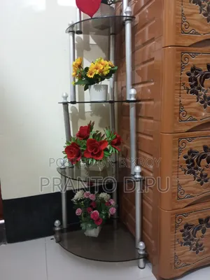 Side Rack With Flowers