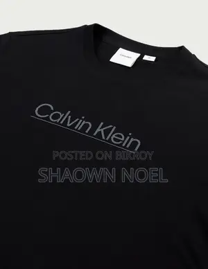 Calvin Klein Black T-shirt