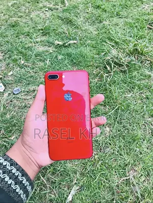 Apple iPhone 8 Plus 64 GB Red
