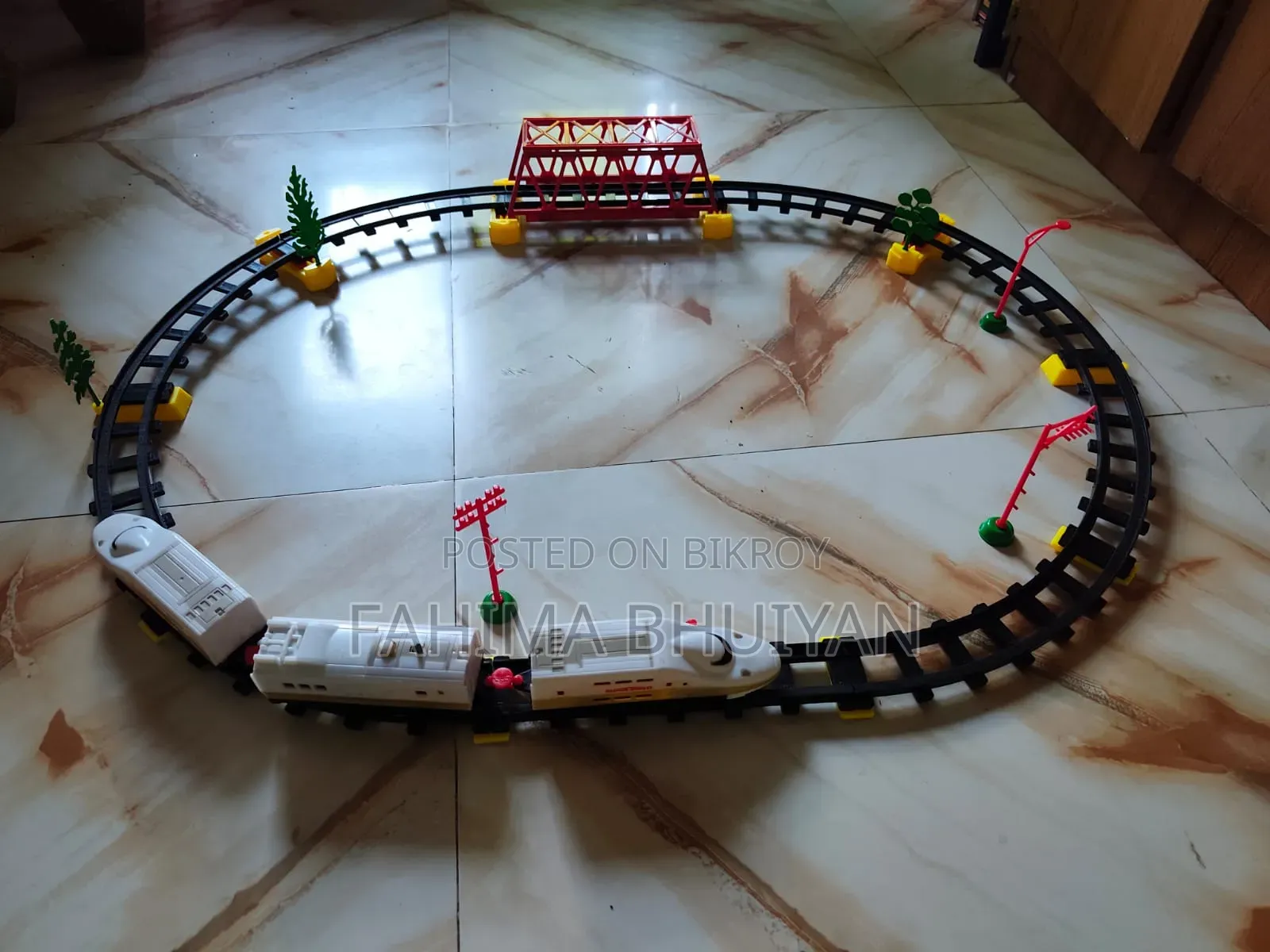 ৩৯ পিস স্পিড ট্রেন গেম সেট