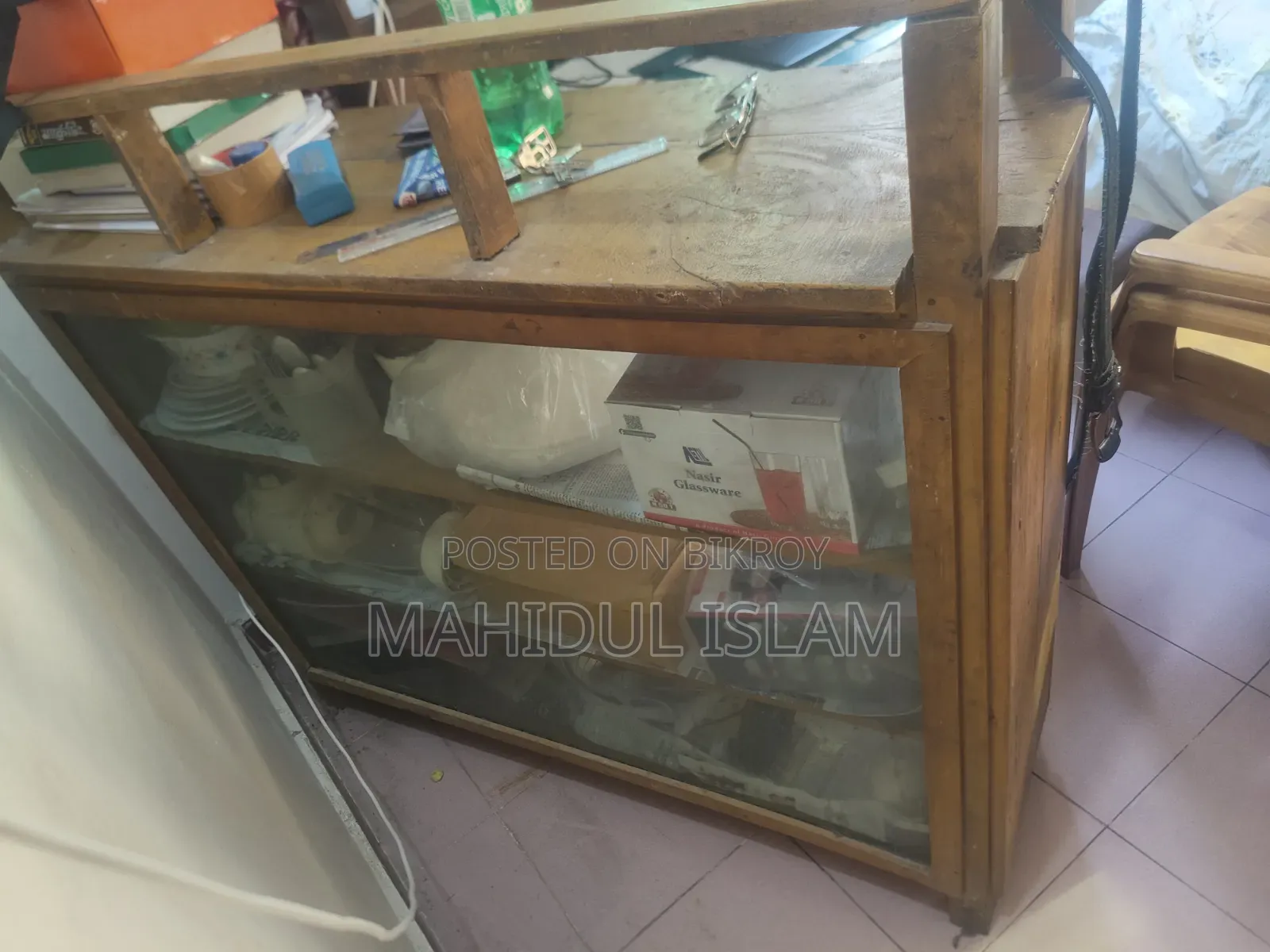 Showcase or Glass Cabinet