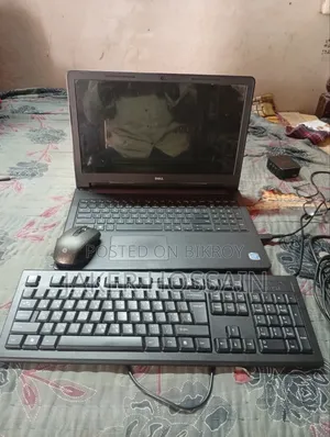 Laptop Dell Inspiron 15 3552 4GB Intel Core 2 Duo SSD 256GB