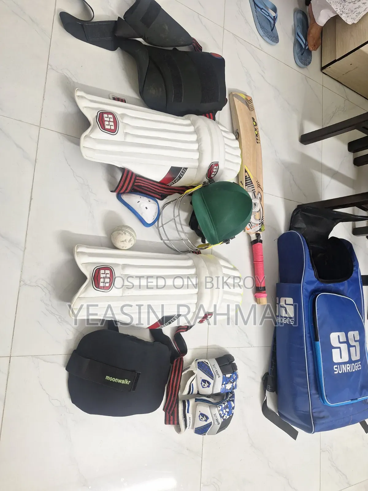 Cricket Set: Bat, Pads, etc.