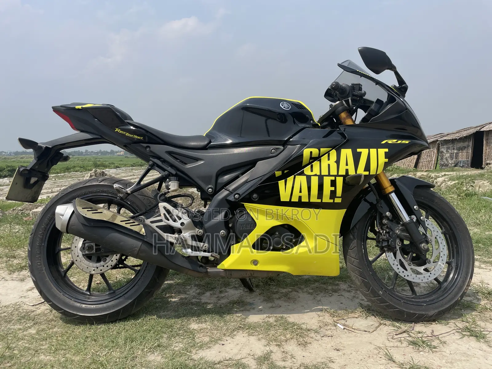 Yamaha R15 2022 Black