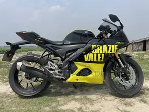Yamaha R15 2022 Black
